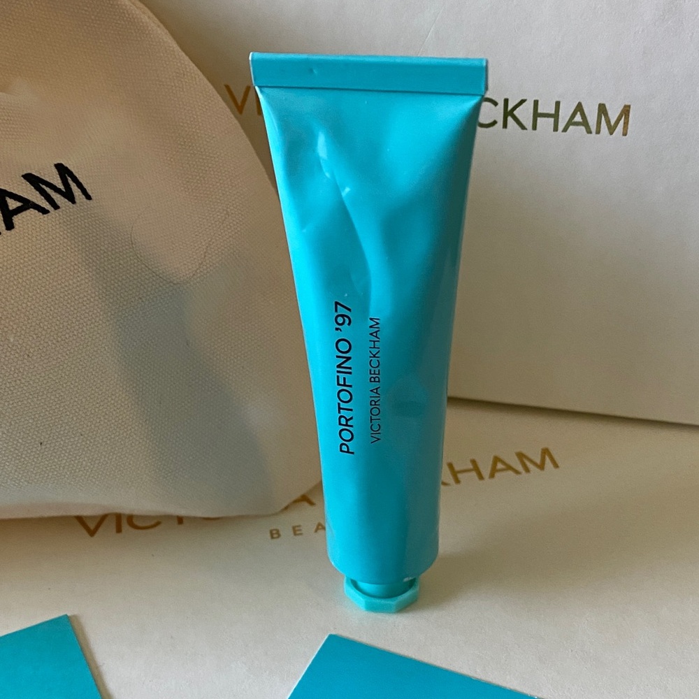 Victoria Beckham Portofino 97 Handcream - Picture 2 of 5